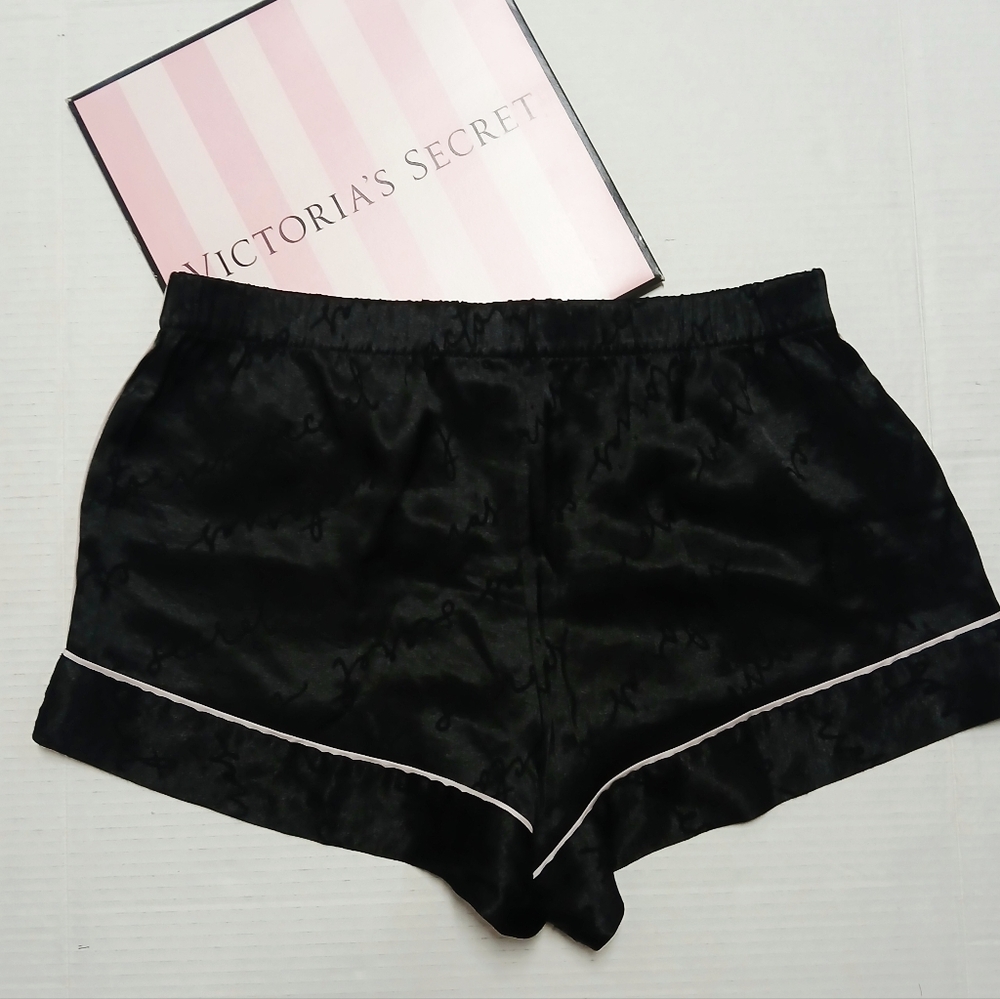 Victoria's Secret Logo Sleep Shorts Size Small